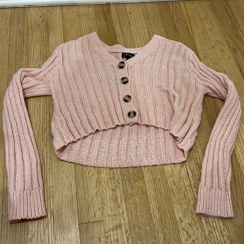 Brand is art class, size is kids large 10/12, color is pink.